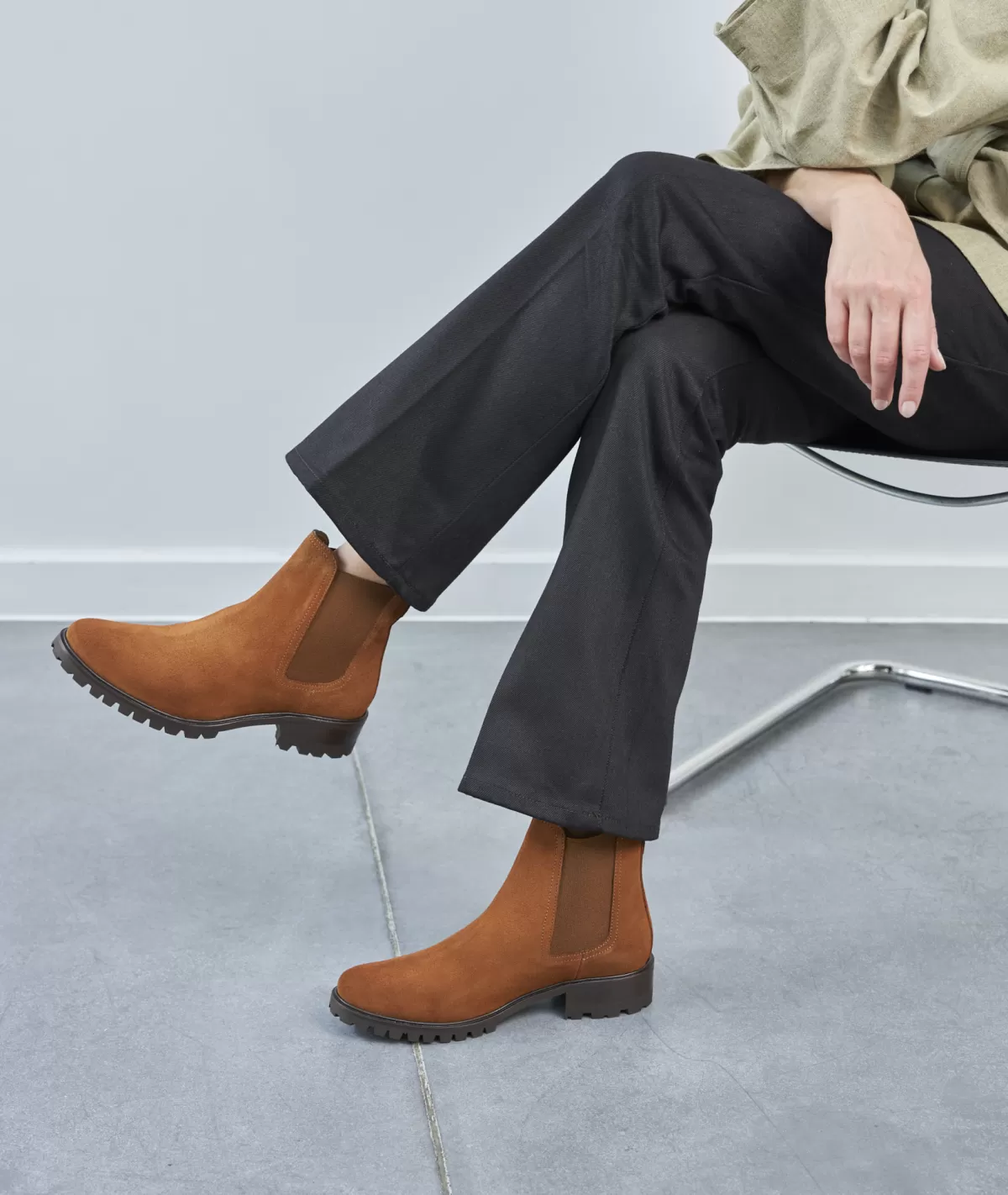 Fashion Bottines chelsea commando en daim Femme Boots