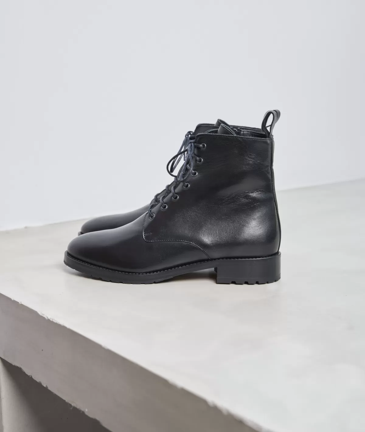 Discount Combat boots femme en cuir noir Femme Boots