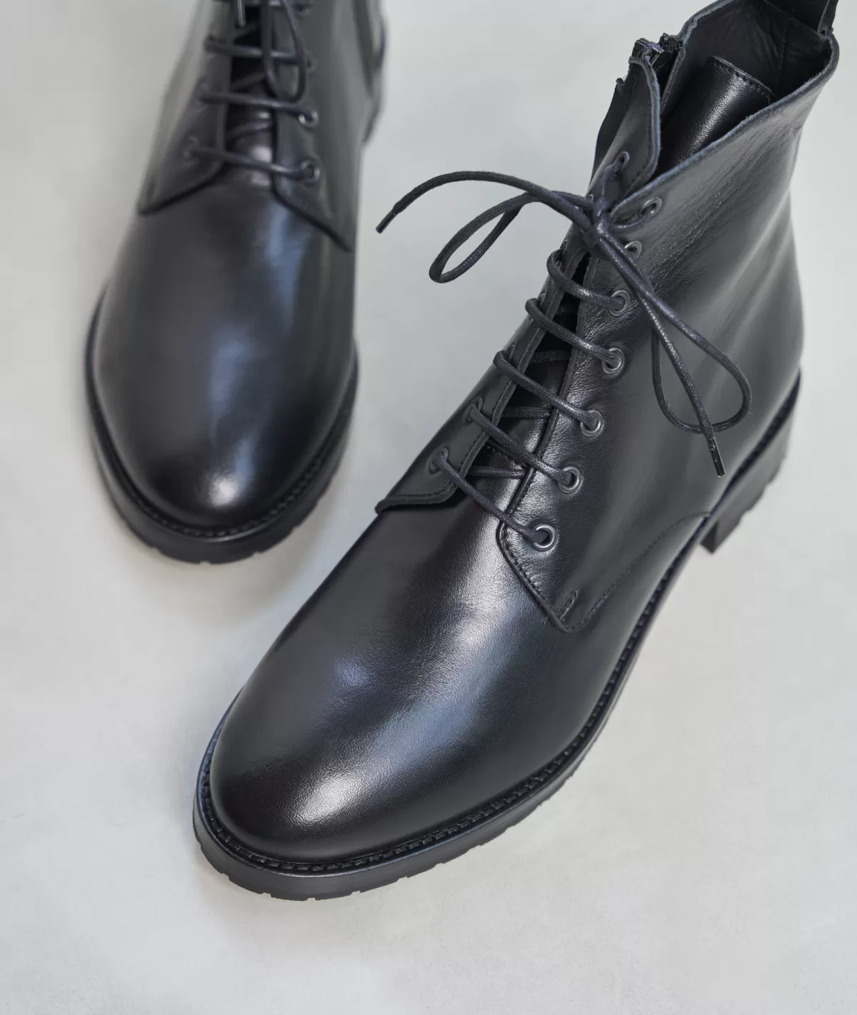 Discount Combat boots femme en cuir noir Femme Boots