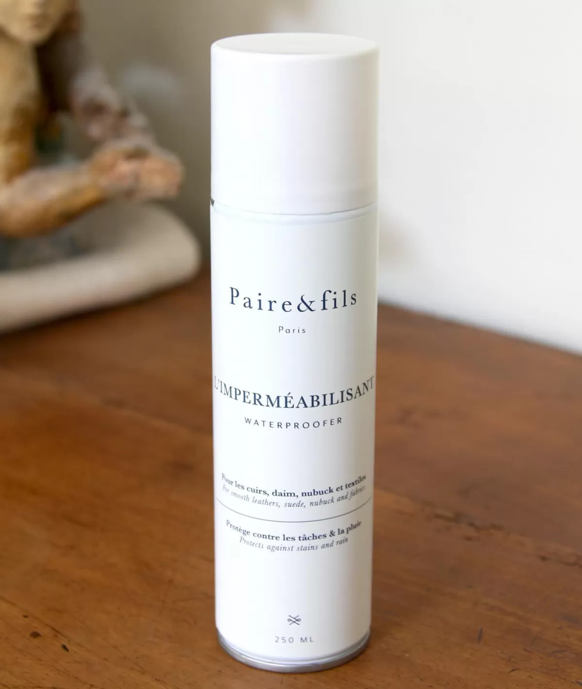 Clearance Imperméabilisant pour cuir, veau velours et nubuck Homme Ligne De Soins | Produits D'Entretien