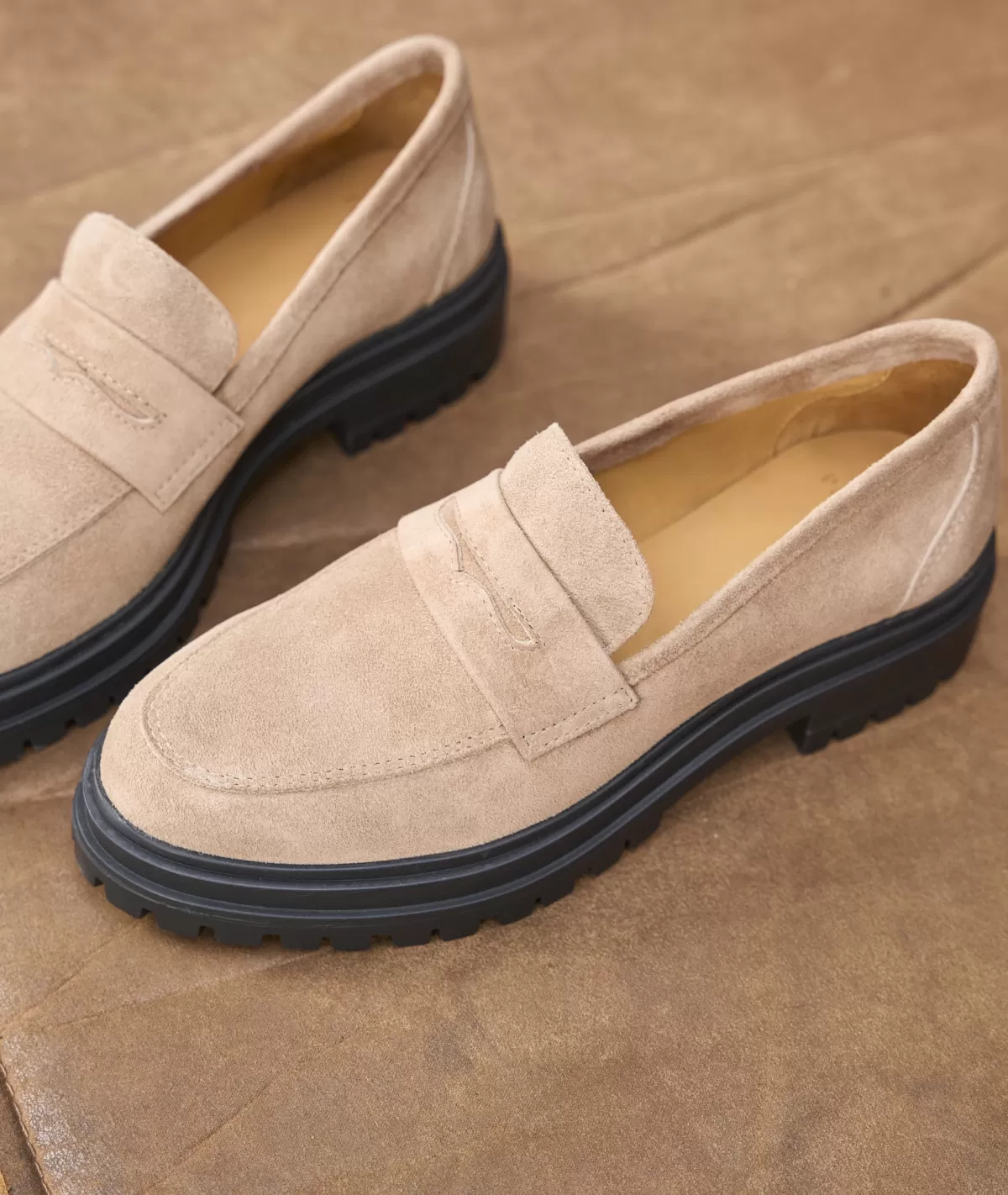 Clearance MOCASSIN CRANTÉ FEMME EN DAIM taupe Femme Mocassins Et Derbies