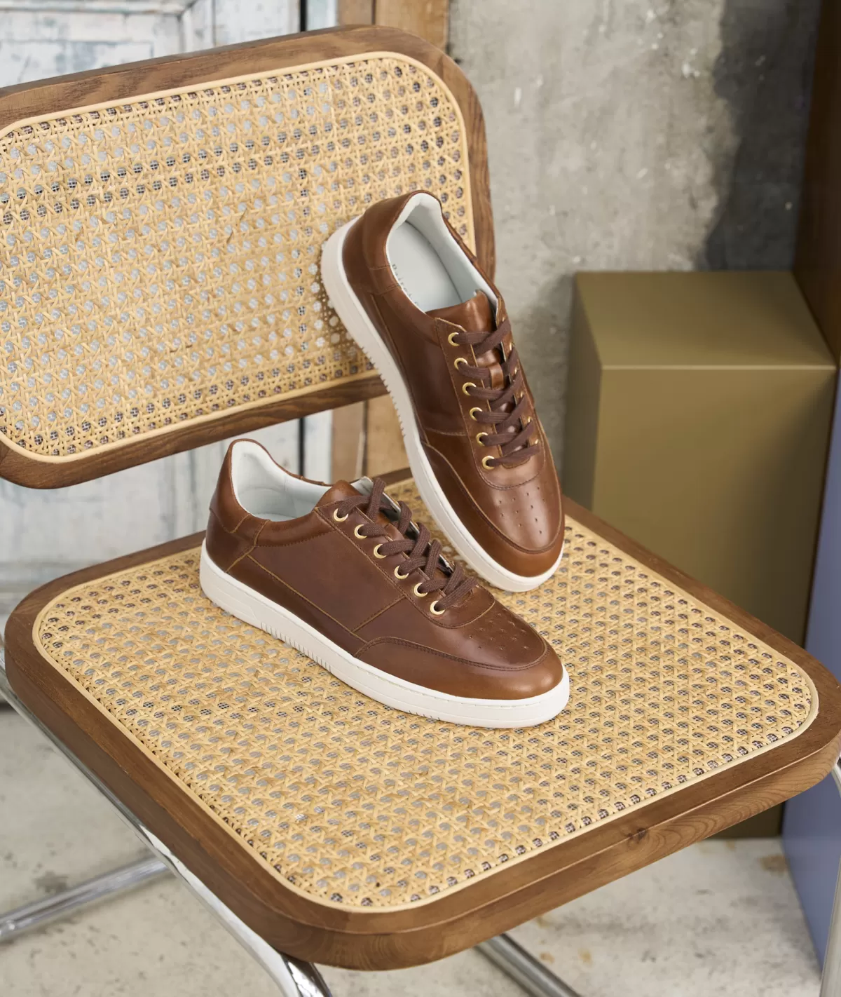 Cheap Sneakers en cuir cognac patiné Homme Sneakers