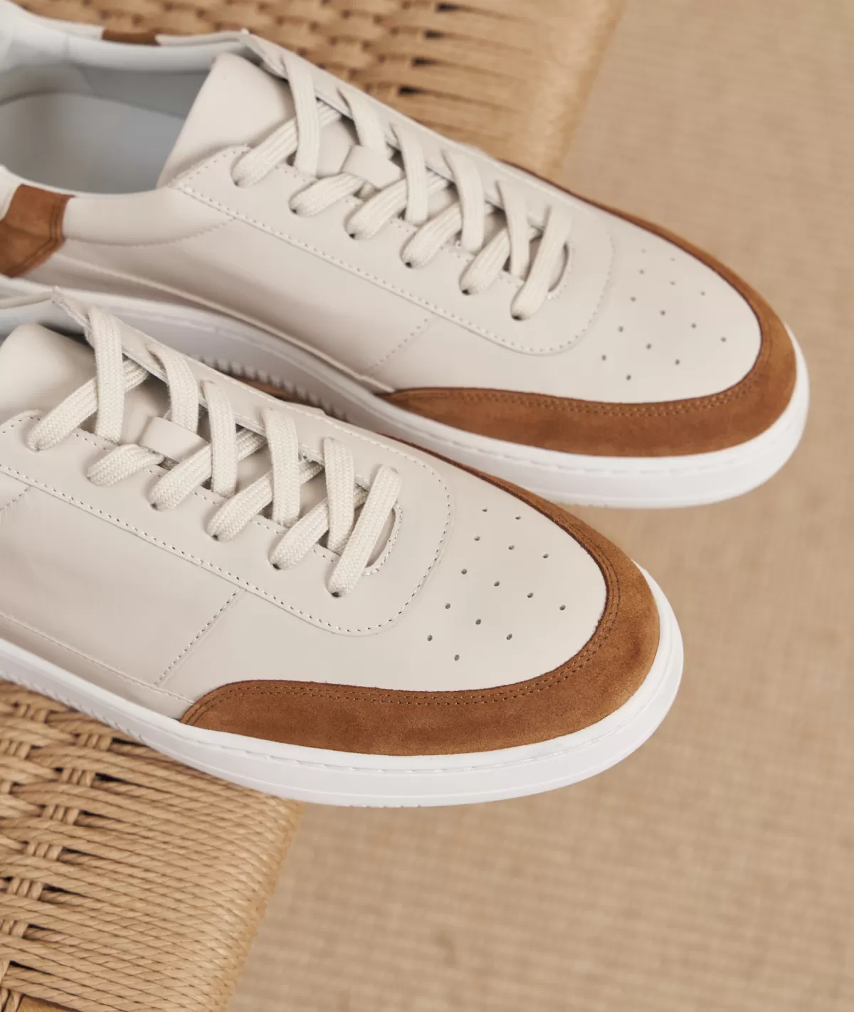 Hot Sneakers en cuir crèmeet daim Homme Sneakers