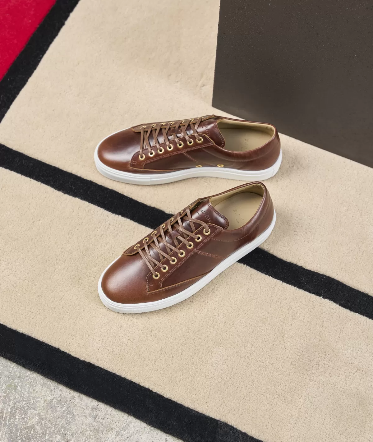 Sale Sneakers en cuir lisse Homme Sneakers